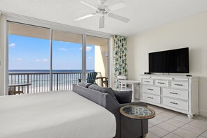 Fer et planche Ă repasser, accĂšs au Wi-Fi (inclus), literie fournie