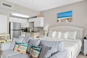 Interior - Official Majestic Beach Resort - T1 1009 - Small Studio - Sleeps 2 (Panama City Beach)