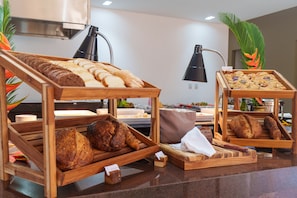 Free daily buffet breakfast