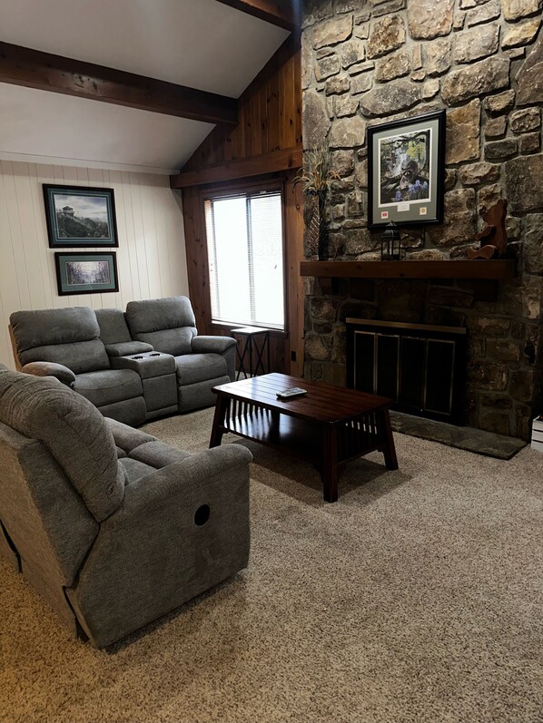 TV, fireplace - Downtown Trinity- Walking Distance to Downtown Gatlinburg Strip! (Gatlinburg)