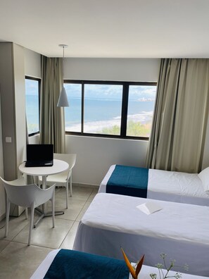 Suite | Hochwertige Bettwaren, Zimmersafe, Schreibtisch