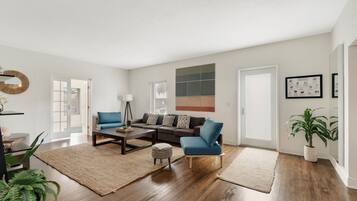 6 Bedroom Home | Living area | 32-inch LCD TV with digital channels, TV, Netflix