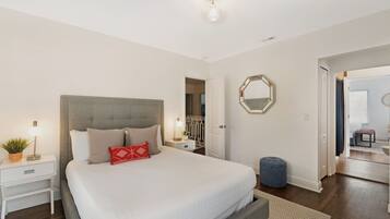 6 Bedroom Home | 6 bedrooms, WiFi (free)