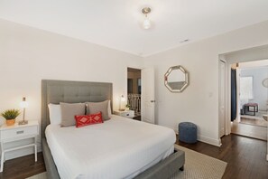 6 Bedroom Home | 6 bedrooms, free WiFi