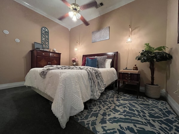 1 bedroom, iron/ironing board, free WiFi, bed sheets