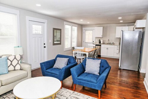 Sunny Hill Lincolnton Cottage | 4 Beds Close to Main St Shopping, Outdoor Deck