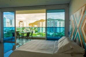 2 Schlafzimmer, Schreibtisch, Bügeleisen/Bügelbrett, WLAN