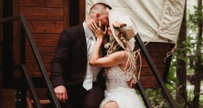 WAGON 2 in The Graystone Ranch in the Woods