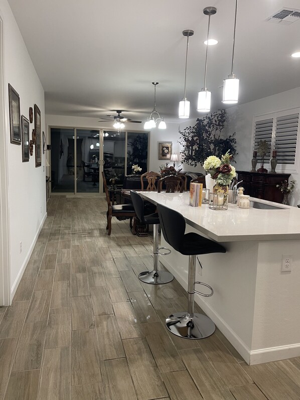 Dining - New 3-bdr, 3 bath home near Lake Pleasant and new Taiwan Semiconductor Company. (Peoria)