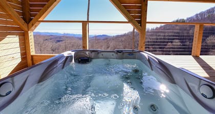 Truth Luxury Mountain Dome - Glamping w/ A/C, Hot Tub, and Extra Amenities