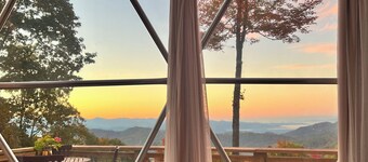Truth Luxury Mountain Dome - Glamping w/ A/C, Hot Tub, and Extra Amenities