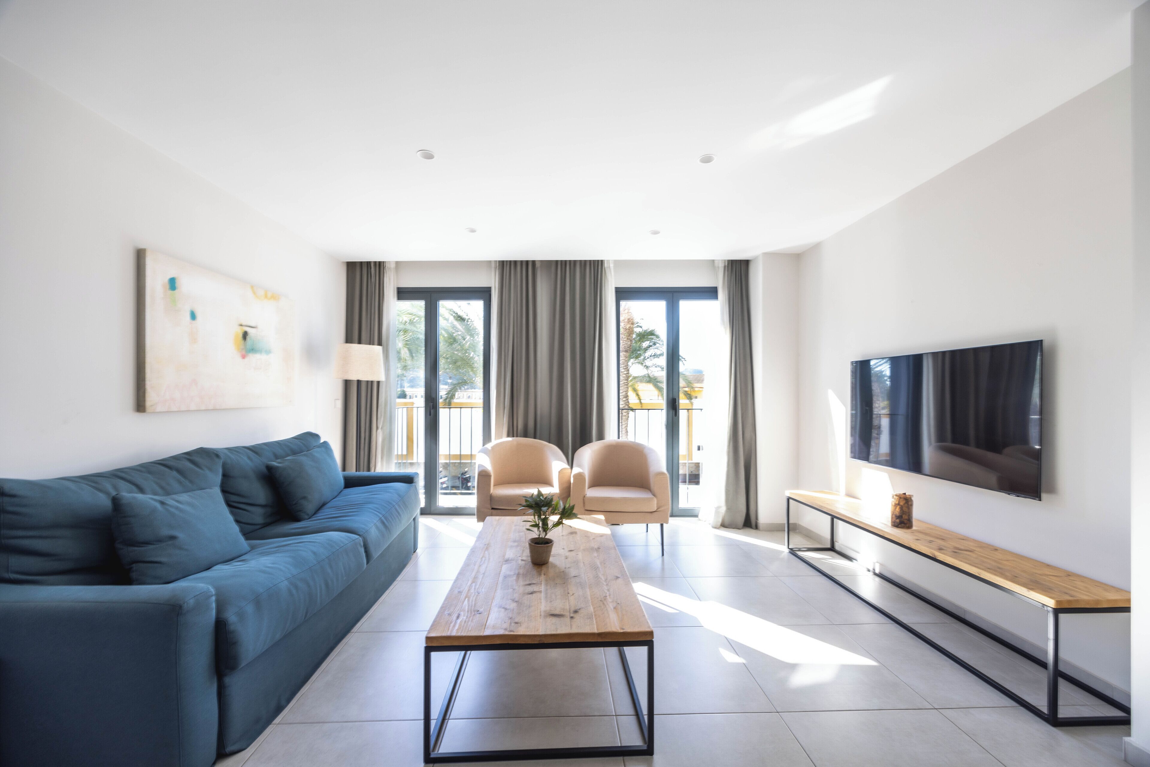 Televisión de pantalla plana de 55 pulgadas con canales digitales 