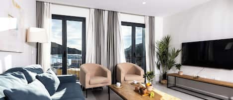 Télévision à écran plat de 55 pouces avec chaînes numériques