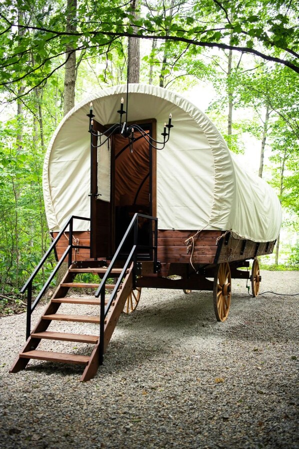 المنشأة من الخارج