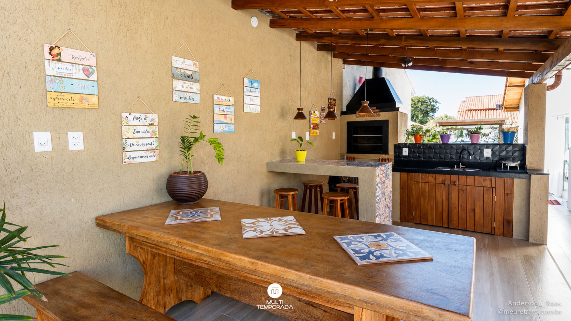 Casa Premium, acceso a la piscina | Restaurante al aire libre