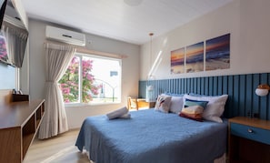 Premium House, Pool Access | Peralatan tempat tidur premium, dihias secara berasingan 
