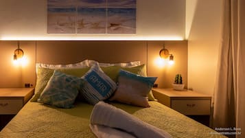 Honeymoon-Haus, eigener Pool, Seeseite | Hochwertige Bettwaren, individuell dekoriert, individuell eingerichtet