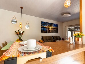 Premium House, Pool Access | Dining