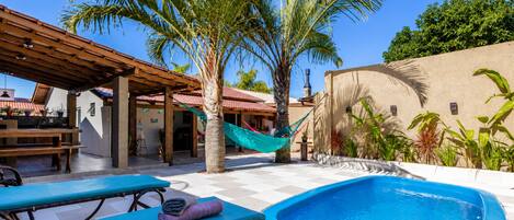 Premium House, Pool Access | Outdoor dining