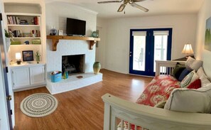 Smart TV, fireplace, DVD player