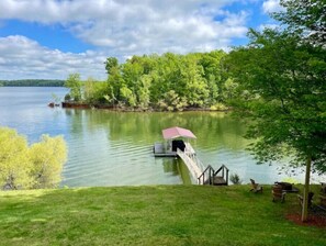 Property grounds - Kerr Contentment   Kerr Lake/Buggs Island waterfront, an amazing view (Clarksville)