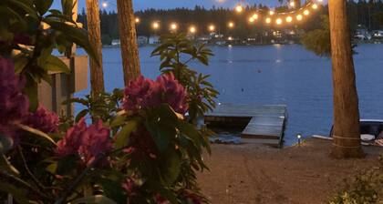 Charming Lakefront Cabin on Mason Lake with Pebble Beach and Private Dock