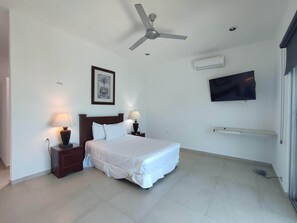 4 bedrooms, WiFi, bed sheets