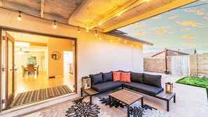 Terrace/patio - Cozy Retreat in North Mountain Phoenix with Pool. (Phoenix)