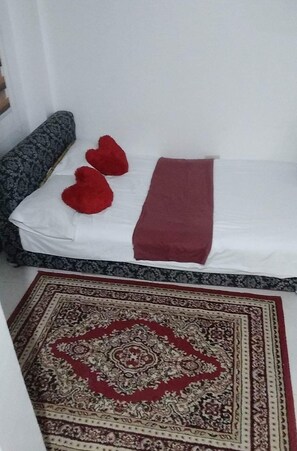 4 bedrooms, WiFi, bed sheets