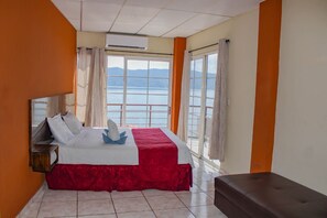 Vila | 3 quartos, ferros/tábuas de passar roupa, Wi-Fi de cortesia