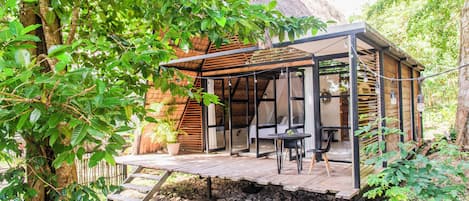 ULANA | Garden view