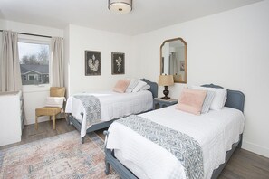 4 Schlafzimmer, Bügeleisen/Bügelbrett, WLAN, Bettwäsche