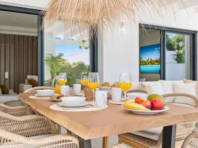 Casa Las Palmeras | Private villa in Marbella