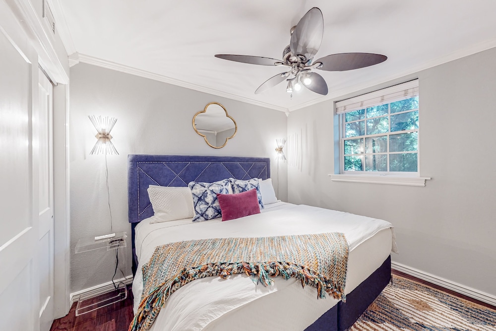 Unique converted condo near Fayetteville Square with patio, park views ...
