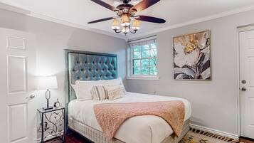 2 chambres, bureau, fer et planche à repasser, accès Internet