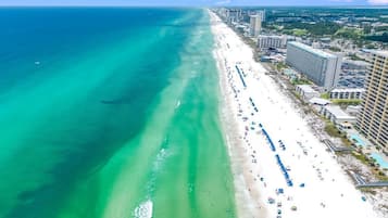 Beach nearby, sun-loungers, beach towels