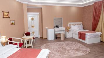 Deluxe Quadruple Room | Egyptian cotton sheets, premium bedding, blackout curtains