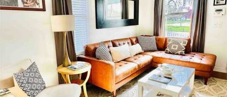 تلفزيون ذكي، مشغل دي في دي، كُتُب، مكتبة موسيقى