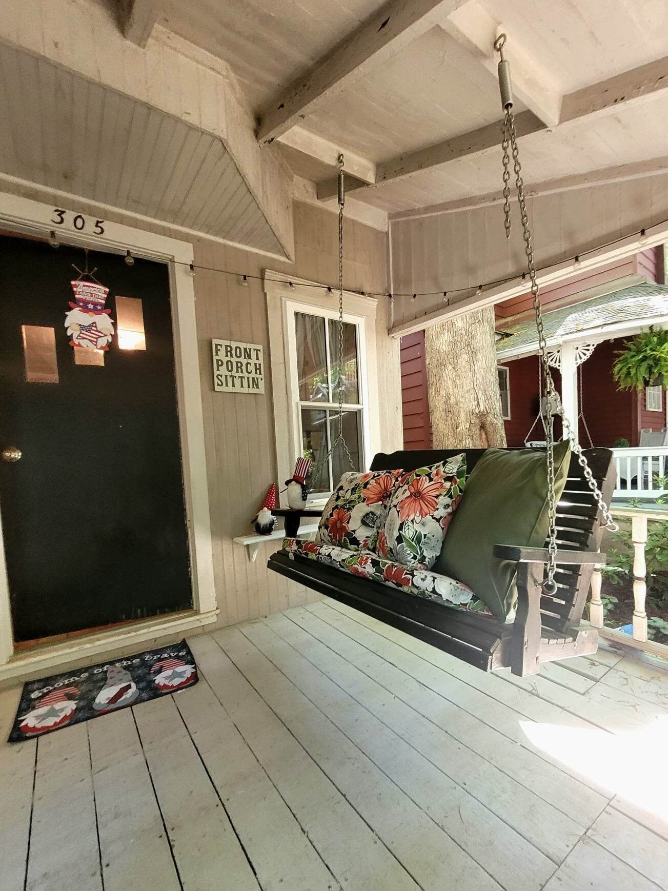 Country Charm on 2nd Street