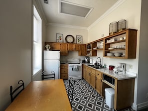 Fridge, microwave, oven, stovetop - Brickhaven Loft on Historic Main Street - walk to Spring River, State Park, more (Mammoth Spring)