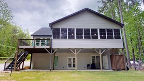 Exterior - Newer property at Kerr Lake with dock! Family-sized with game room and lg porch! (Manson)