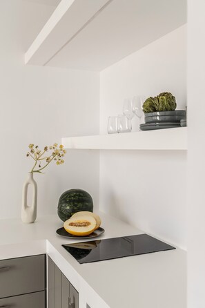 Superior Suite, Sea View | 1 bedroom, in-room safe, soundproofing, free WiFi - Korfi de Milo (Milos)