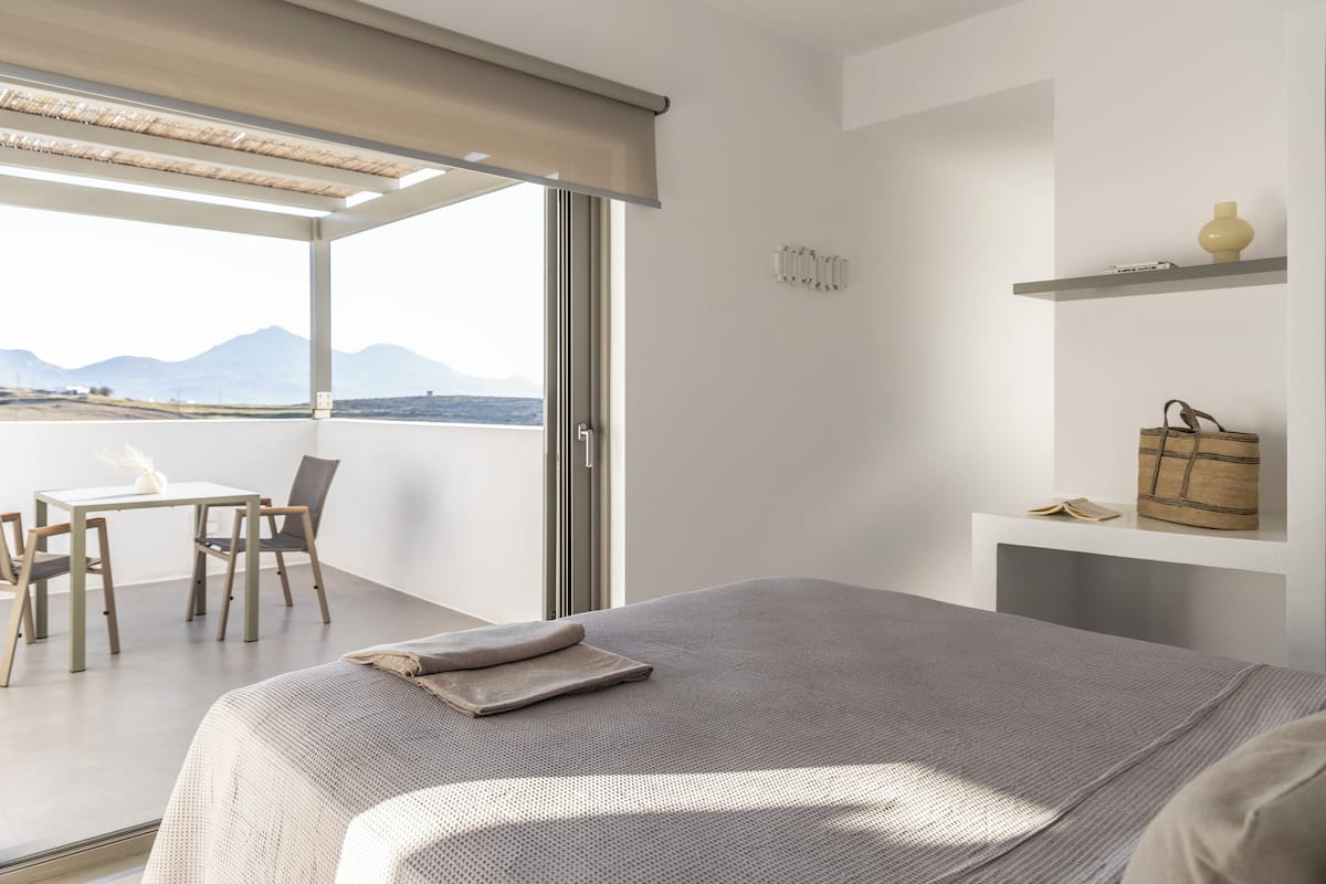 Suite Deluxe, vistas al mar | 1 dormitorio, caja fuerte, sistema de insonorización y wifi gratis