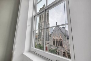 Interior - Bright and Airy Lux Apartment Near Hospitals (Baltimore)