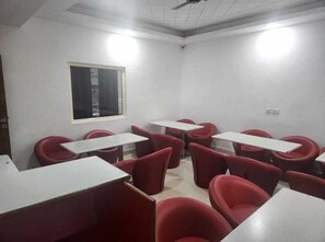 Restaurant - Hotel Abode Inn (New Delhi)