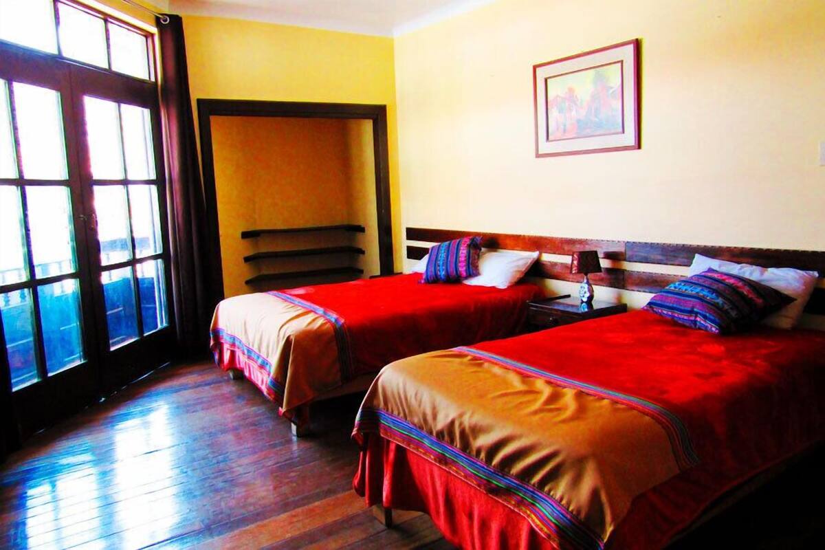 Habitación doble superior | Wifi gratis y ropa de cama