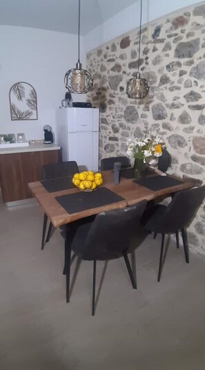 Dining - 1910 (Ηρακλειο)