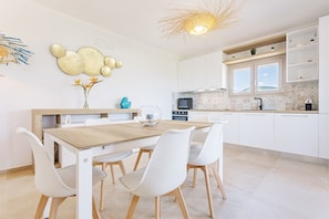 Dining - Villa with beautiful sea view (Tertenia)