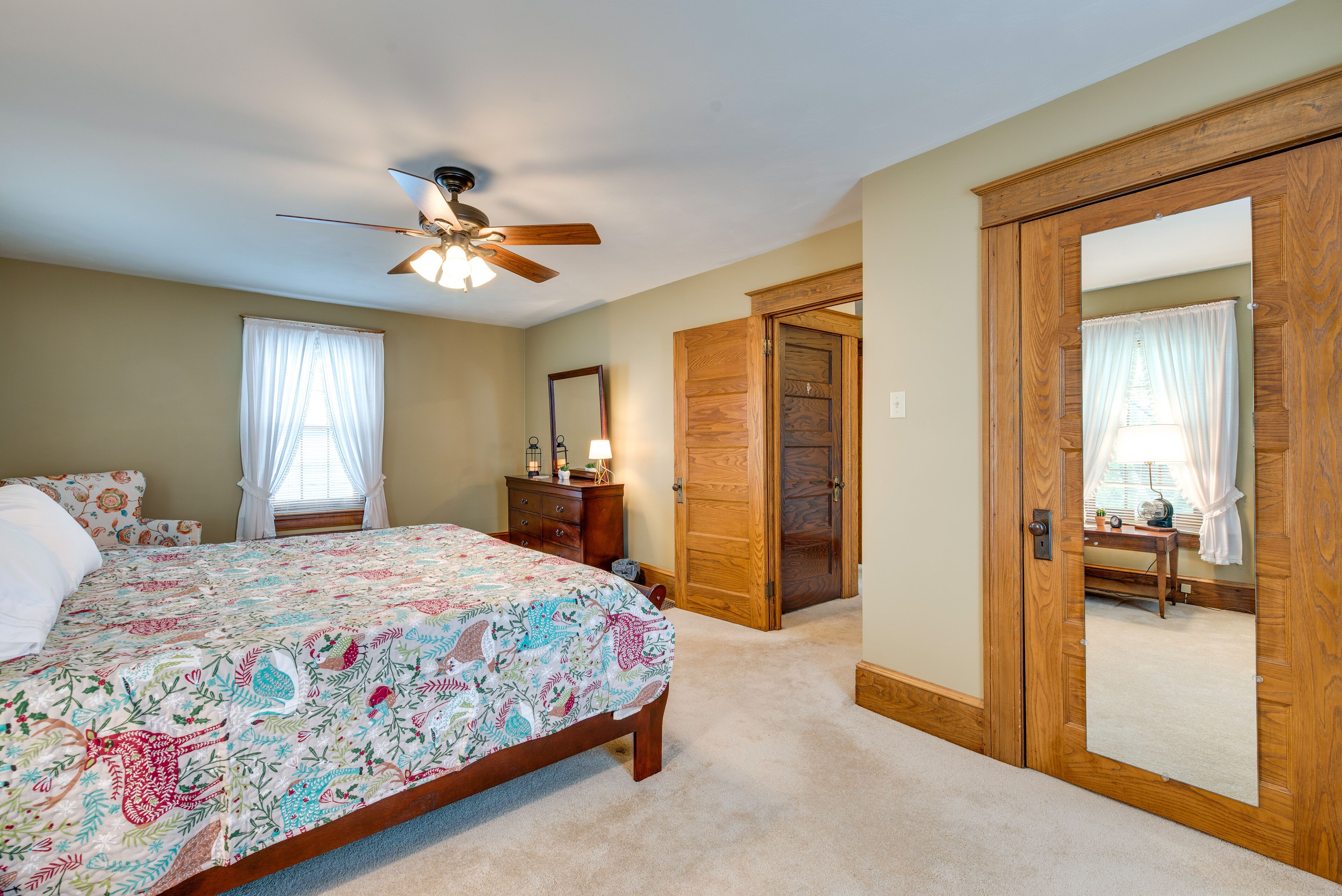 2 Schlafzimmer, Bügeleisen/Bügelbrett, WLAN, Bettwäsche