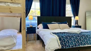 4 Schlafzimmer, Bügeleisen/Bügelbrett, Reisekinderbett, kostenloses WLAN